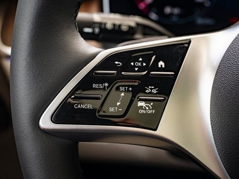 New 2026 Mercedes-Benz GLC 300 GLC 300 image 25