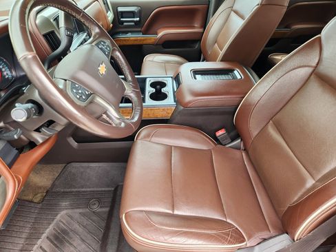 Used 2016 Chevrolet Silverado 2500 High Country w/ Duramax Plus Package image 10