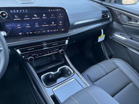 New 2026 Chevrolet Traverse High Country w/ LPO, Floor Liner Package image 21