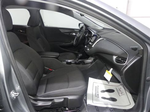 Used 2024 Chevrolet Malibu LT FWD image 20