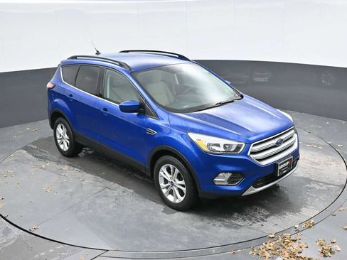 Used 2018 Ford Escape SE w/ SE Sync 3 Package image 18