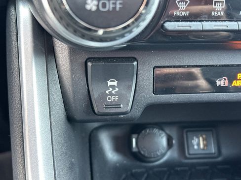 Used 2024 Toyota RAV4 XLE image 21