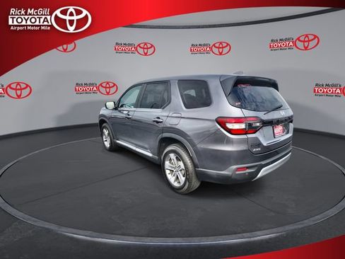 Used 2023 Honda Pilot EX-L image 6
