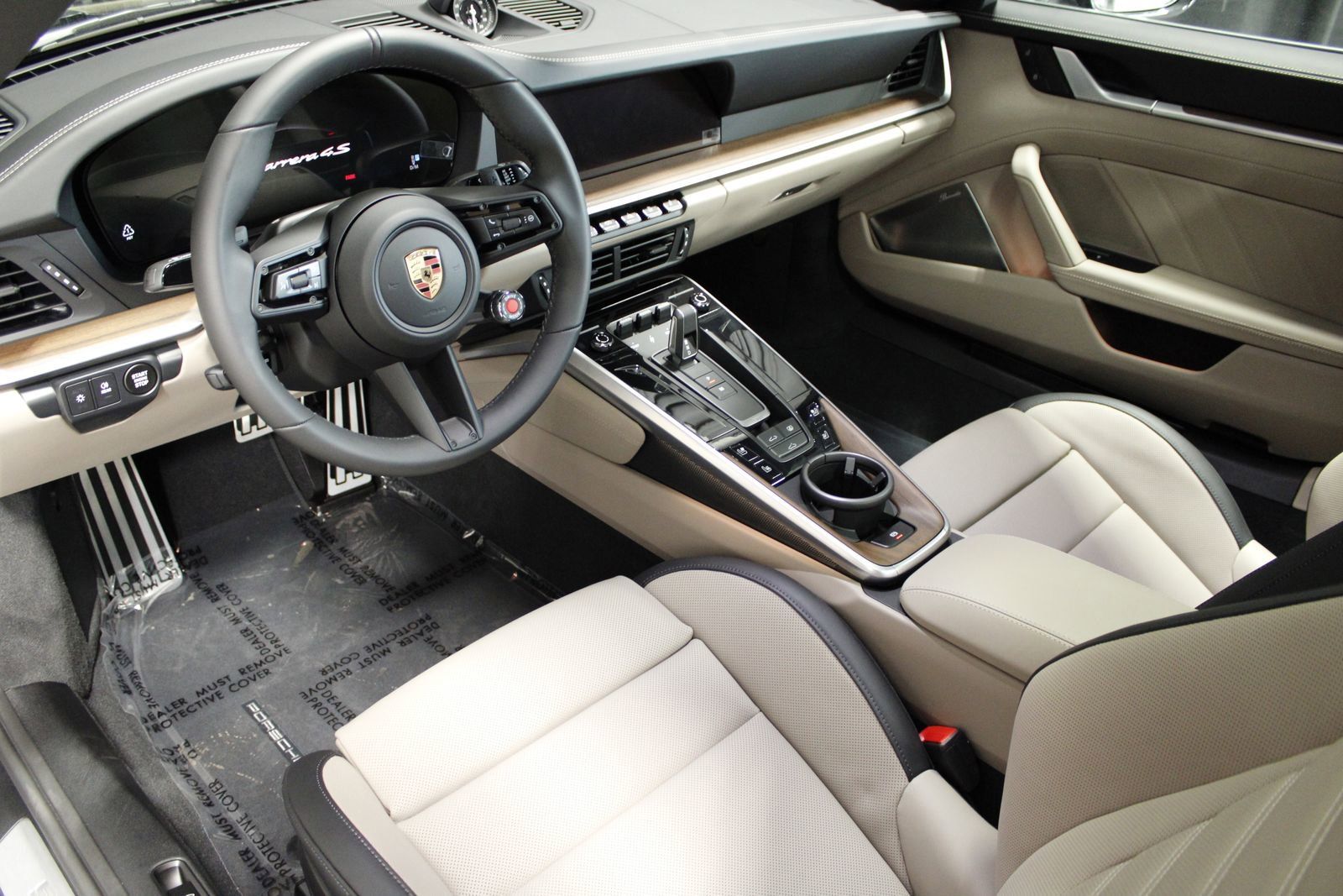Used 2026 Porsche 911 Carrera 4S AWD/4WD image 25