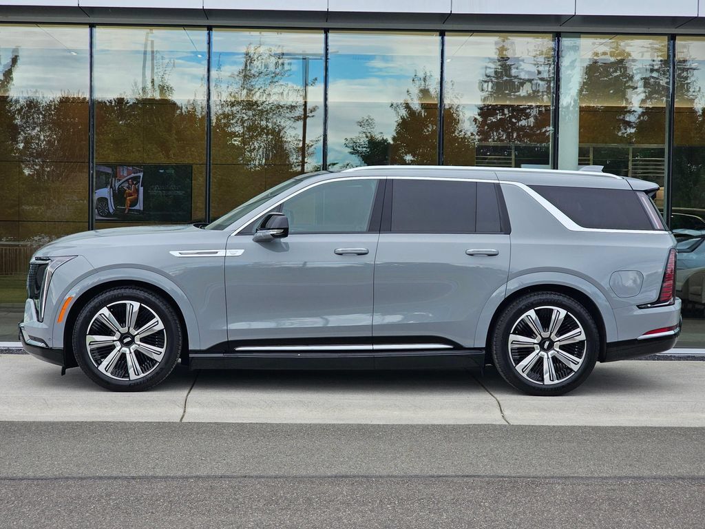 New 2026 Cadillac Escalade IQL Luxury AWD/4WD image 2