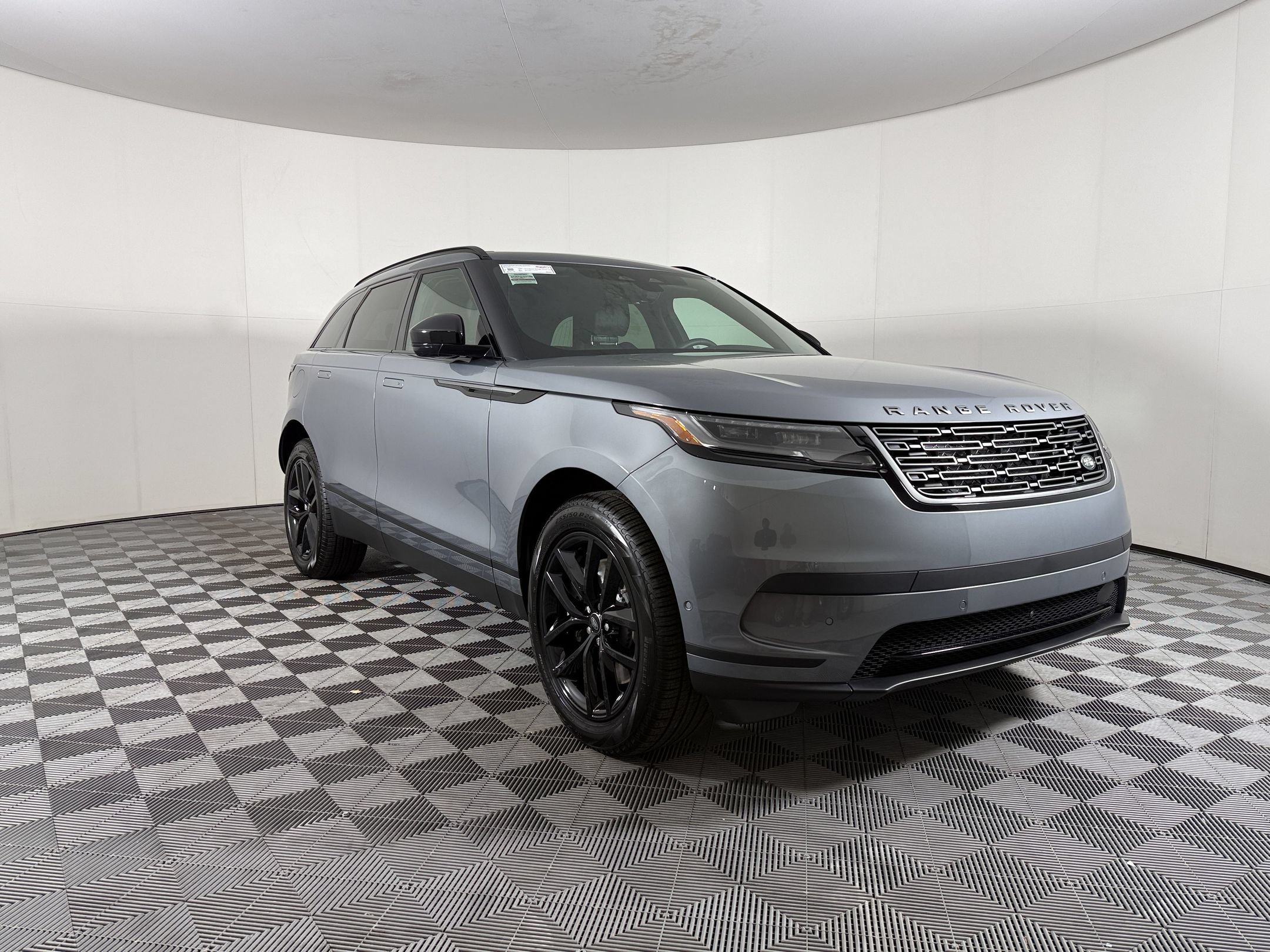 New 2026 Land Rover Range Rover Velar S AWD/4WD image 7