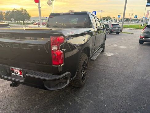Used 2023 Chevrolet Silverado 1500 Custom w/ LPO, Dark Essentials Package AWD/4WD image 14