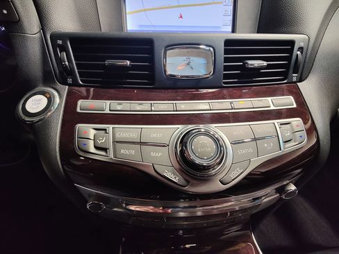 Used 2015 INFINITI Q70 L 3.7 w/ Technology Package image 36