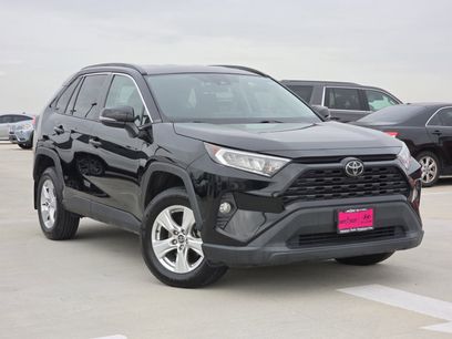 Used 2020 Toyota RAV4 XLE w/ Carpet Mat Package
