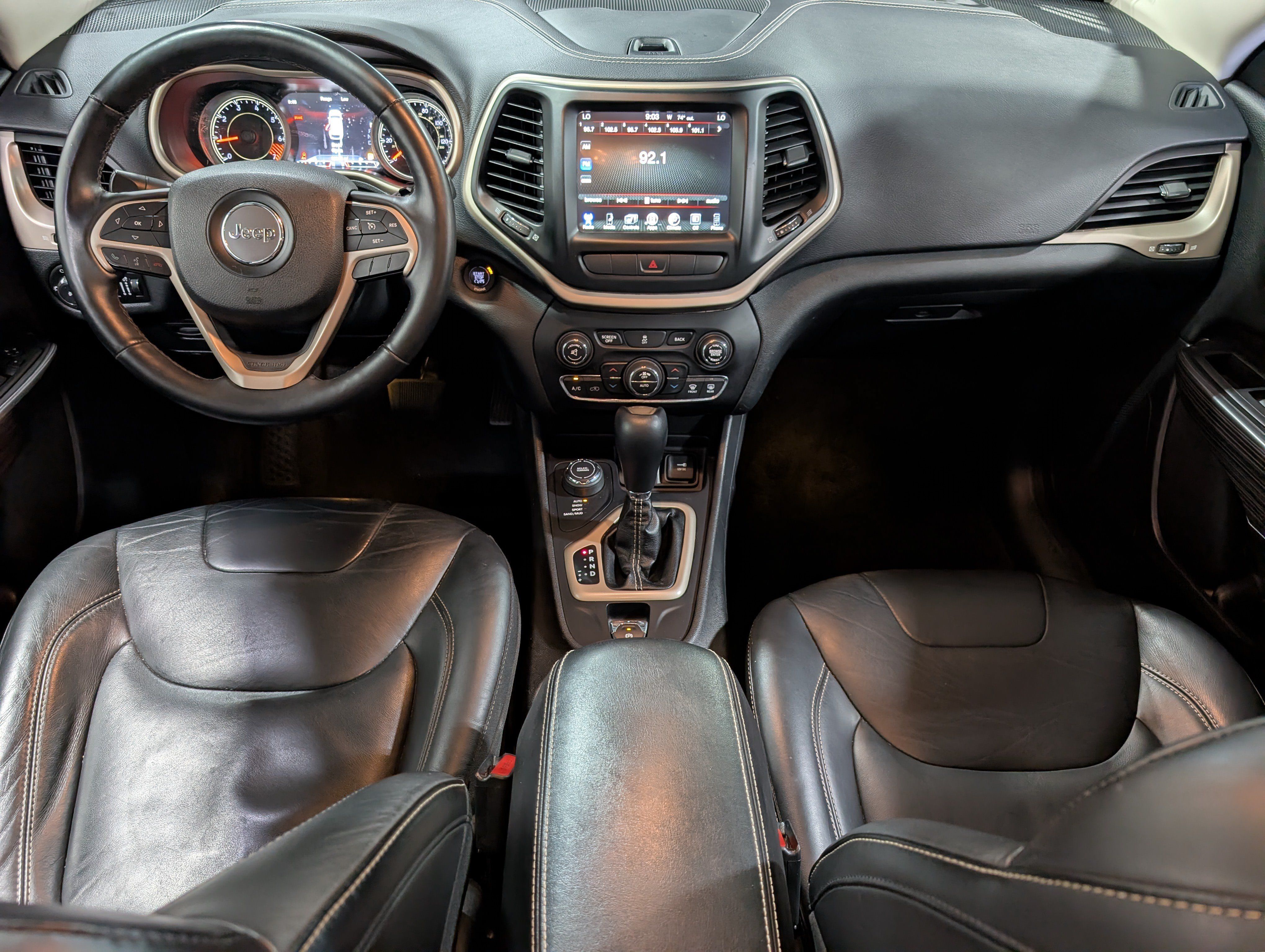 Used 2015 Jeep Cherokee Limited AWD/4WD image 13