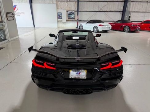 Used 2025 Chevrolet Corvette Z06 w/ Z07 Performance Package RWD image 70