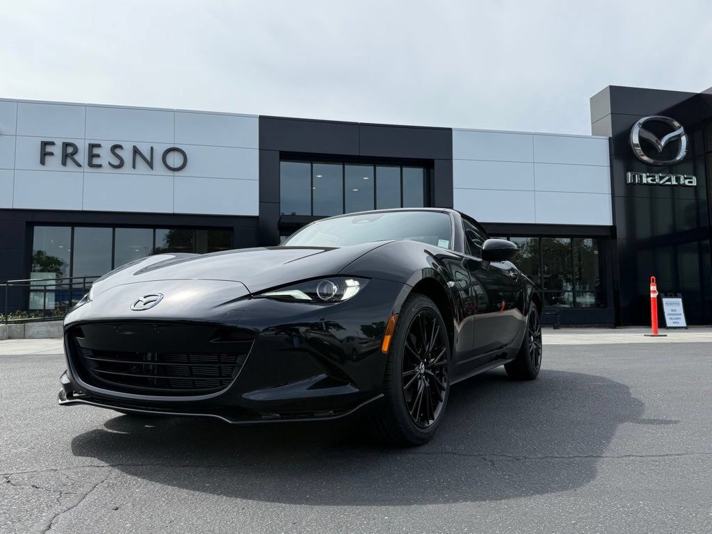 New 2026 MAZDA MX-5 Miata Club w/ Interior Package RWD 360° Tour