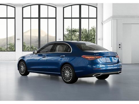 Used 2025 Mercedes-Benz C 300 4MATIC Sedan image 9