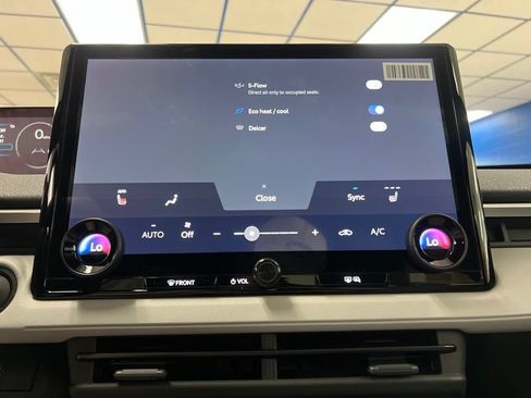 New 2026 Subaru Solterra AWD/4WD image 35