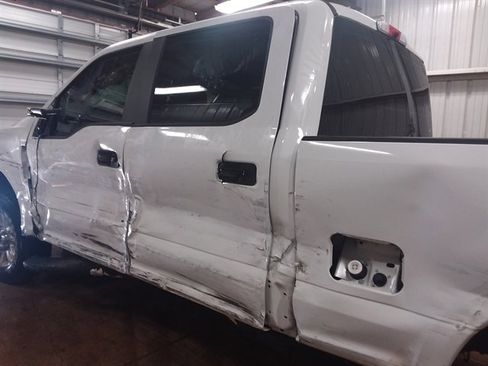 Used 2019 Ford F250 XL w/ STX Appearance Package image 20