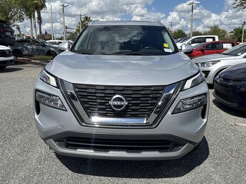 Used 2022 Nissan Rogue SV w/ SV Premium Package FWD image 9