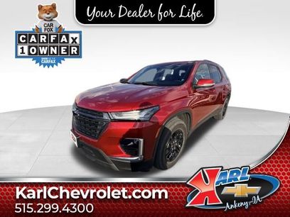 Used 2023 Chevrolet Traverse LT