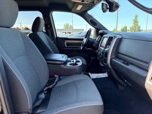 Used 2022 RAM 1500 Warlock AWD/4WD image 10