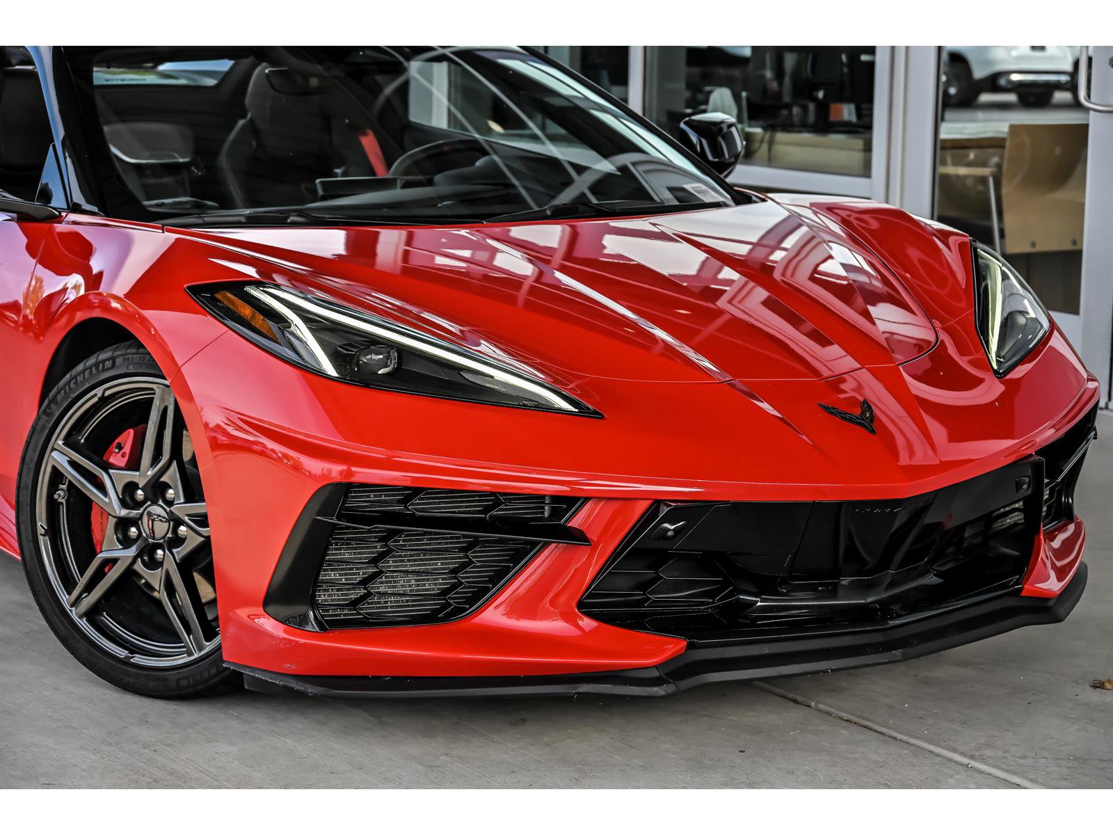 Used 2024 Chevrolet Corvette Stingray Premium Conv w/ 3LT RWD image 2