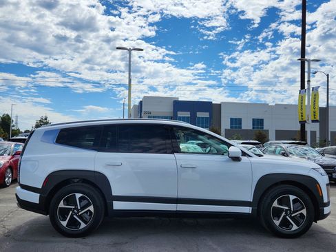 New 2026 Hyundai Ioniq 9 S image 7