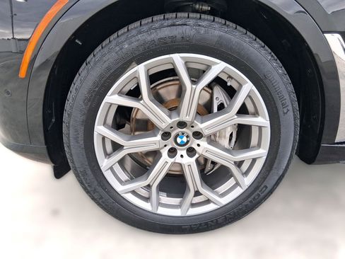 Certified 2023 BMW X7 xDrive40i image 11