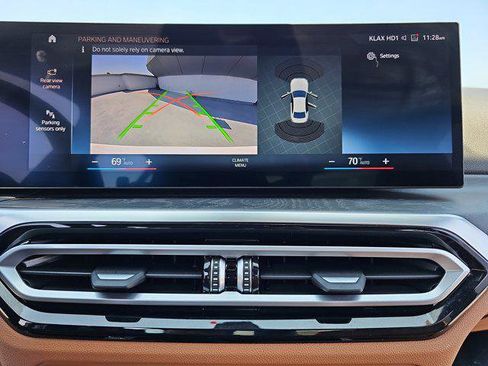 Used 2024 BMW 330i Sedan w/ Convenience Package image 22