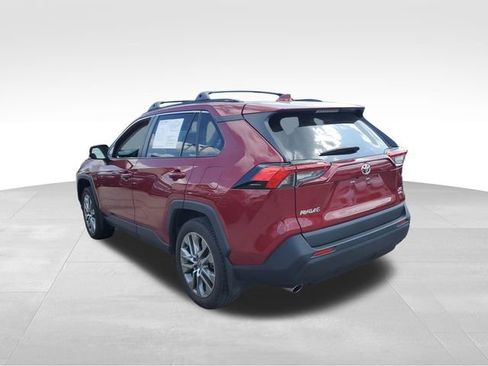 Used 2023 Toyota RAV4 XLE Premium AWD/4WD image 6