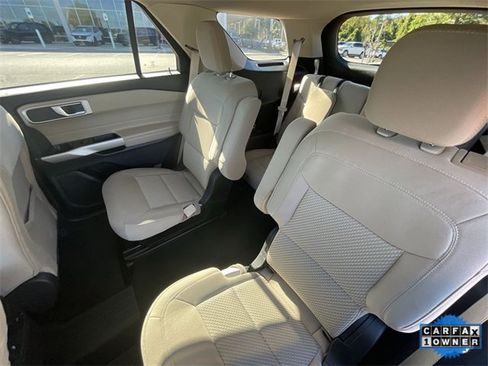 Used 2022 Ford Explorer XLT image 21