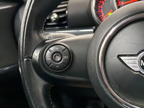Used 2016 MINI Cooper Clubman FWD image 24