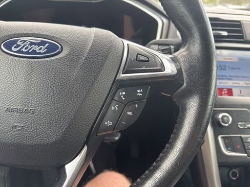 Used 2019 Ford Fusion SEL FWD image 23