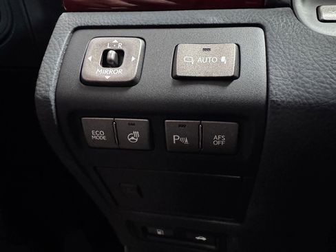 Used 2010 Lexus LS 460 image 18