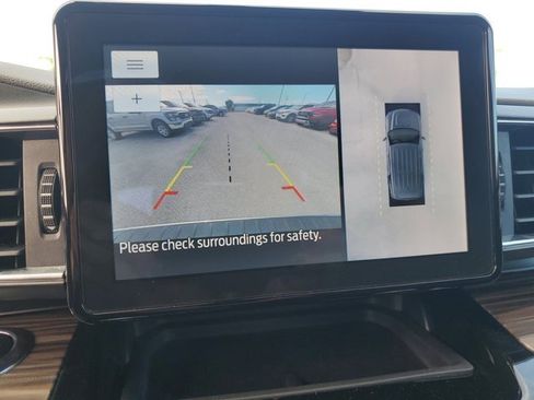 Certified 2023 Ford Explorer Limited w/ Equipment Group 301A image 33