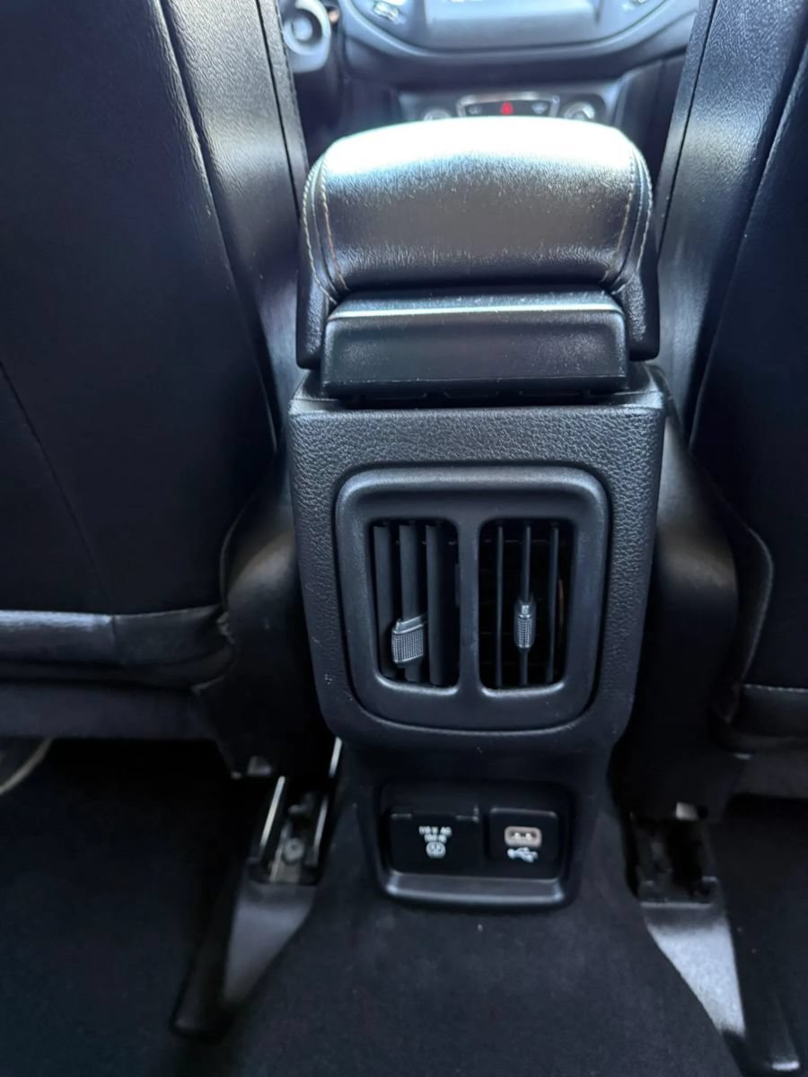 Used 2018 Jeep Compass Latitude w/ Popular Equipment Group AWD/4WD image 26