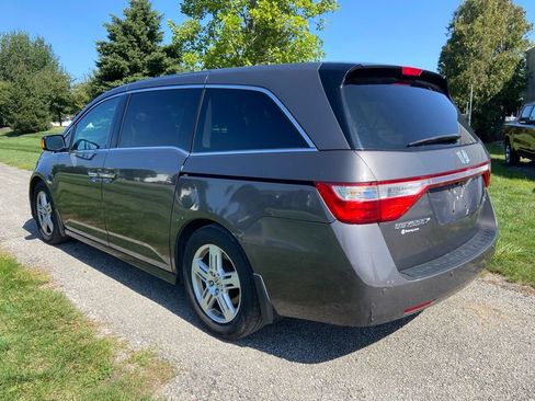 Used 2013 Honda Odyssey Touring image 3