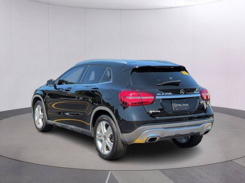 Used 2020 Mercedes-Benz GLA 250 4MATIC image 3