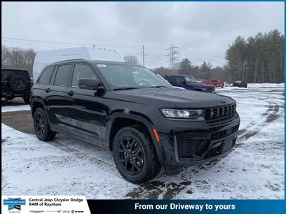 New 2026 Jeep Grand Cherokee Altitude