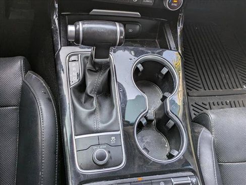Used 2019 Kia Stinger AWD/4WD image 13