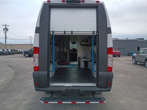 Used 2024 RAM ProMaster 3500 w/ Delivery Van Package FWD image 11