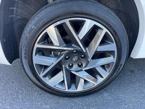 Used 2023 Hyundai Santa Fe Calligraphy image 7