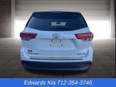 Used 2018 Toyota Highlander XLE w/ Protection Package #3 image 10