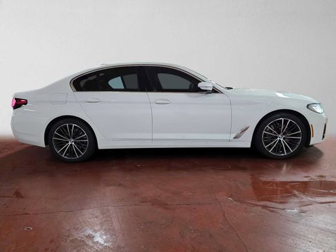 Used 2023 BMW 530i xDrive w/ Premium Package AWD/4WD image 2