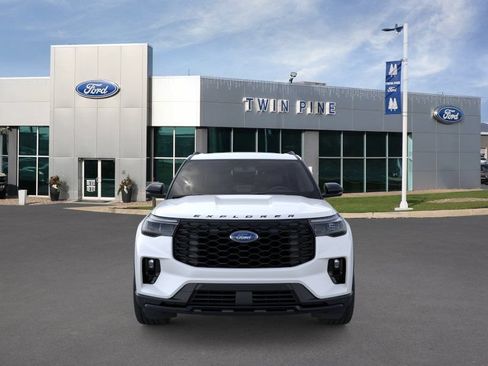 New 2026 Ford Explorer ST-Line w/ ST-Line Street Pack AWD/4WD image 6