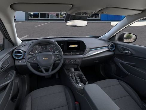 New 2026 Chevrolet Trax LS w/ LS Convenience Package FWD image 15