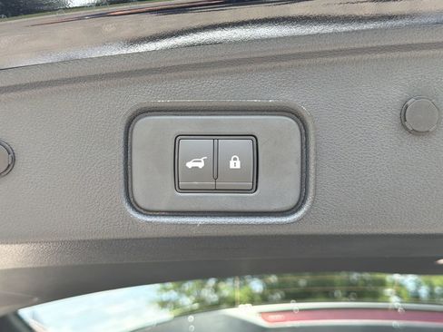 New 2026 Nissan Pathfinder SL FWD image 28
