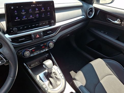 Used 2023 Kia Forte GT-Line w/ GT-Line Premium Package FWD image 24