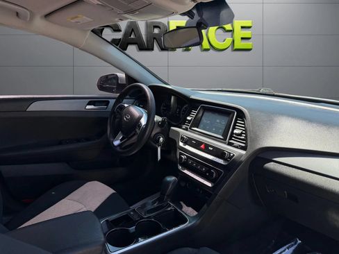 Used 2019 Hyundai Sonata SE FWD image 14