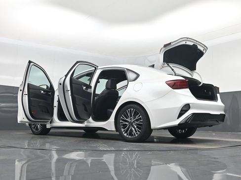 Used 2023 Kia Forte GT-Line w/ GT-Line Premium Package image 54