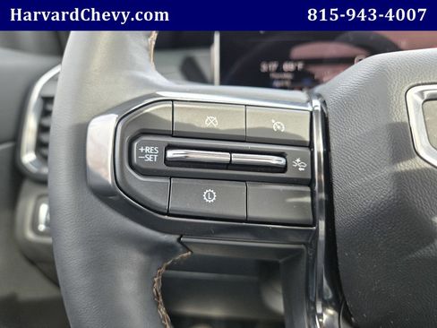 Used 2025 GMC Acadia AT4 w/ Luxury Package AWD/4WD image 24
