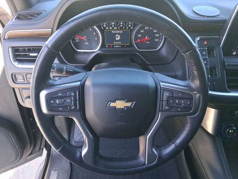 Used 2021 Chevrolet Tahoe Premier w/ Premium Package image 15