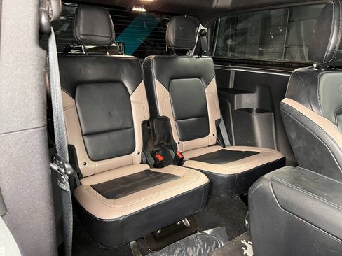 Used 2024 Ford Bronco Wildtrak AWD/4WD image 10